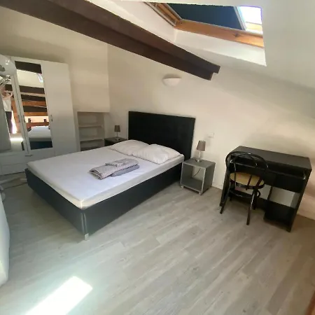 Le Cocon D'avignon - T2 Duplex 40m2 - Centre Historique Intra Muros- Wifi Climatisation Apartment *