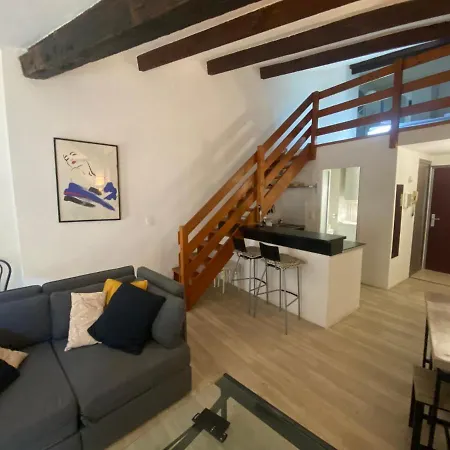 Apartment Le Cocon D'avignon - T2 Duplex 40m2 - Centre Historique Intra Muros- Wifi Climatisation